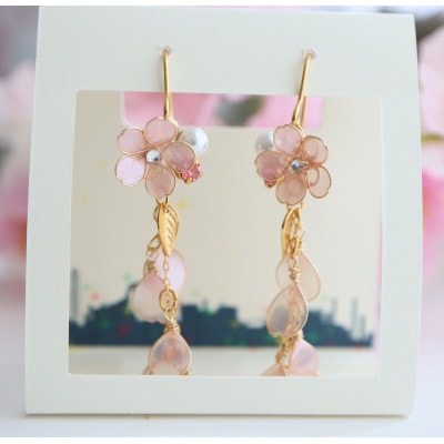 さくら舞うピアス