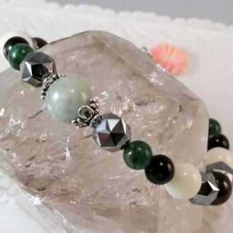 天然石ブレスレット「幸運の石」（本翡翠～ジェダイト）B【007C-080】