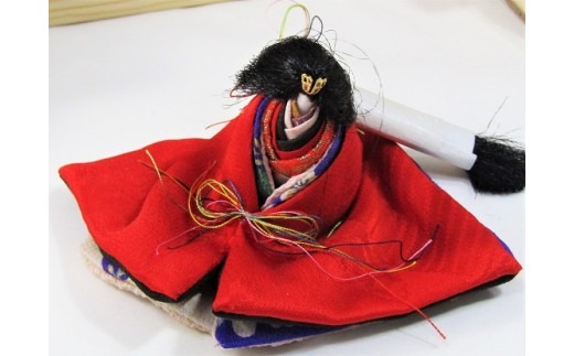 身近に置けるかわいい箱雛お花付きＣ【007C-090】