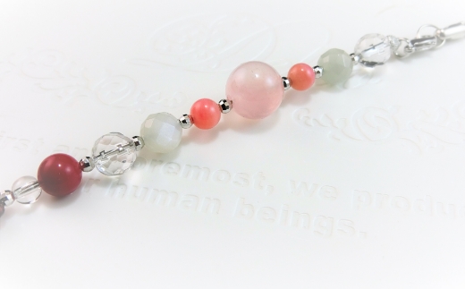 オリジナル根付・お守り「ワンコの見守りＣ（シルバー＆ローズクォーツ）」【007D-071】