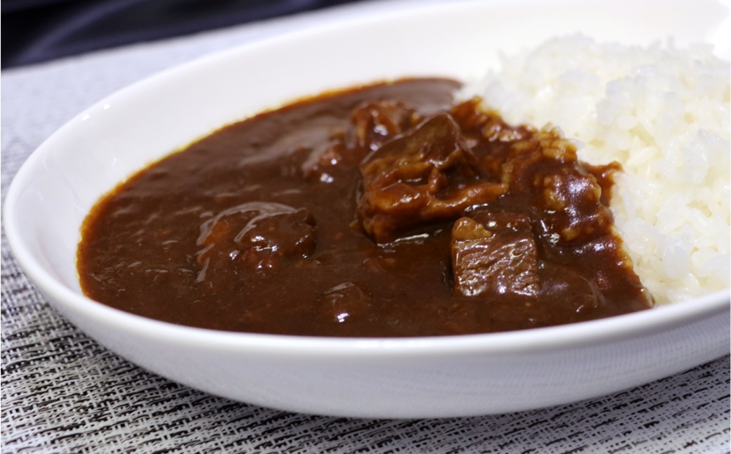 松阪牛レトルトカレー2食セット【083E-001】