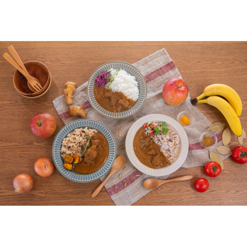 【自家用 化粧箱なし】妊婦さんたちのために野菜とフルーツで作ったカレー ビーフ・ポーク・チキン 合計3食セット【092E-017】