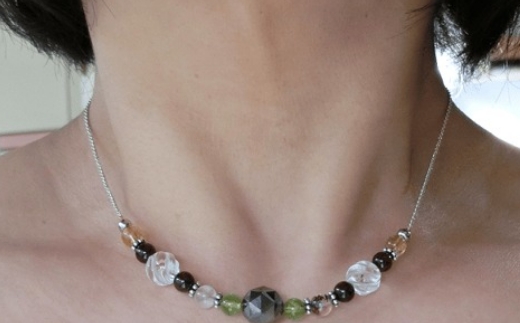 天然石ネックレス 「星を胸に」【007C-053】