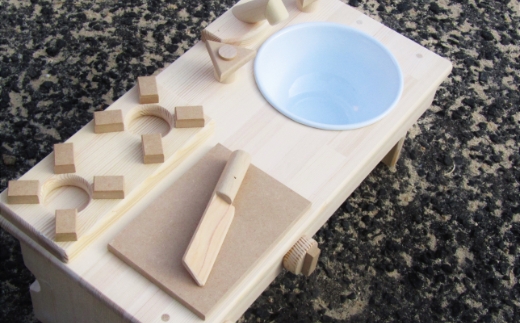 手作り木製 ままごとキッチンRHK-LX 座って遊べるテーブルサイズ 素材色【007C-086】