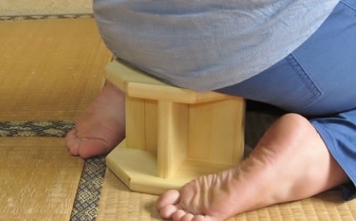 手作り木製 正座用補助椅子高さ 20ｃｍ【007D-056】