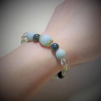 天然石ブレスレット 「新緑のアフロディーテ」【007C-073】