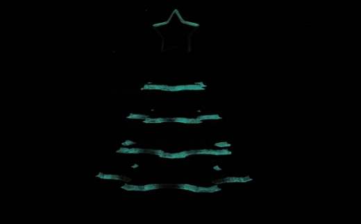 手作り木製（光る！）ホワイト・クリスマスツリー（蓄光タイプ）【007C-098】