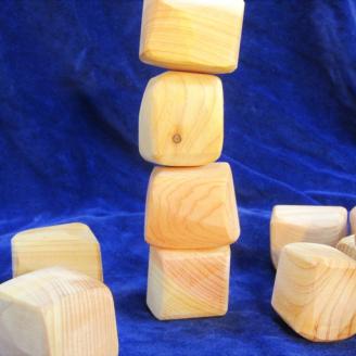 手作り国産桧製、積みづらい積み木「積めますか？」【007D-061】