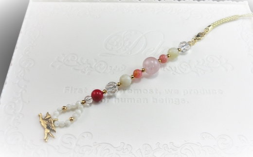 オリジナル根付・お守り「ワンコの見守りＤ（ゴールド＆ローズクォーツ）」【007D-072】