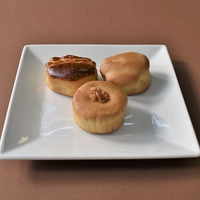 和菓子 詰合せ 合計15個入り (楠の実、縄文、古代桐、各5個) 御菓子司 平和堂