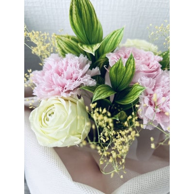 プリザーブドフラワーカーネーションのスタンディングブーケ(水替え不要)