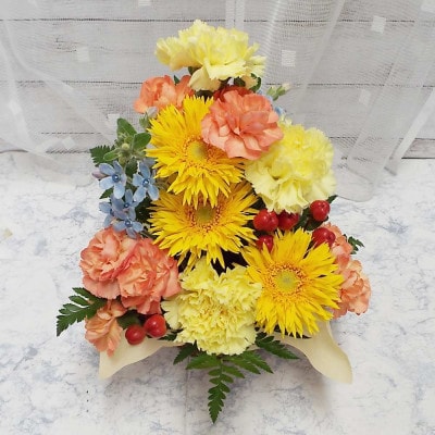 お任せ アレンジメント 生花 お祝い イエロー系【配送不可地域：離島】
