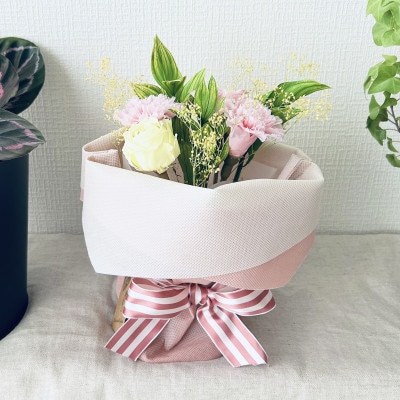 プリザーブドフラワーカーネーションのスタンディングブーケ(水替え不要)