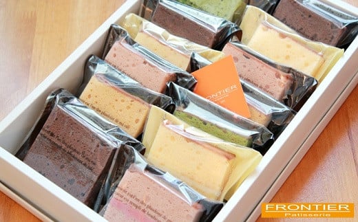 くちどけショコラサンド マーノ 15個入り スイーツ 洋菓子 焼菓子 お菓子 チョコレート 生チョコ ショコラ 抹茶 キャラメル セット 詰め合わせ