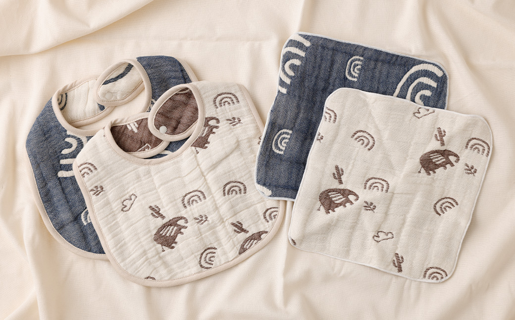 6重ガーゼ織スタイ ×2枚 （ベージュ・ネイビー） ＋ 6重ガーゼ織ハンカチ ×2枚 （ベージュ・ネイビー） スタイ よだれかけ ハンカチ ガーゼ コットン 綿100％ ベビー用品 出産祝い プレゼント ギフト 日本製