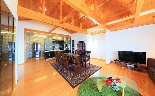 家族や友人とのリラックスした時間にぴったりな広いリビング