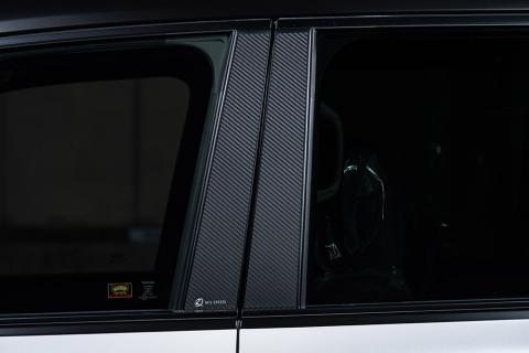 【トヨタ 300系 ランドクルーザー】 ピラーパネル 4ピース （AES製） 【カーボン柄 ブラック仕様】 2312-9140 自動車 車 パーツ カスタム TOYOTA LAND CRUISER 300 VJA300W FJA300W