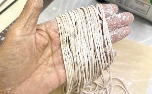 泉州蕎麦 阪南地産 十割蕎麦（春のいぶき） つゆ付き4人前（100g×4袋）【順次発送】 泉州 蕎麦 そば ソバ 年越し蕎麦 年越し 年越しそば 年越しソバ 4人前 100g 4袋 泉州産 国産 大晦日 十割蕎麦 春のいぶき