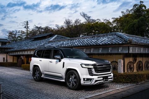 【トヨタ 300系 ランドクルーザー】 ピラーパネル 4ピース （AES製） 【カーボン柄 ブラック仕様】 2312-9140 自動車 車 パーツ カスタム TOYOTA LAND CRUISER 300 VJA300W FJA300W