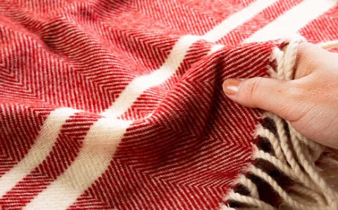 ウールひざ掛け　70cm×120cm(房込み)　レッド