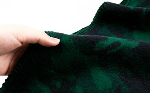 綿毛布(毛羽部分)　迷彩柄