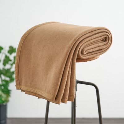 キャメル毛布　4方ヘム　シングルサイズ
