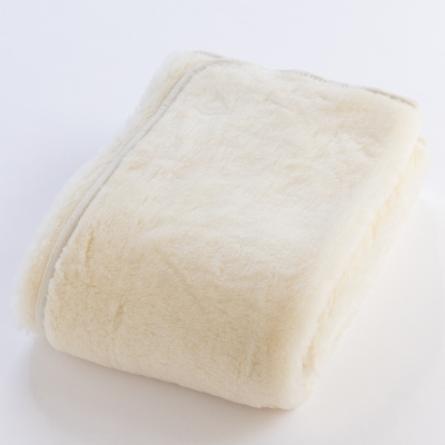 洗えるムートン調ウールシーツ　ムートン調ウール敷き毛布　ダブルサイズ　140cm×205cm