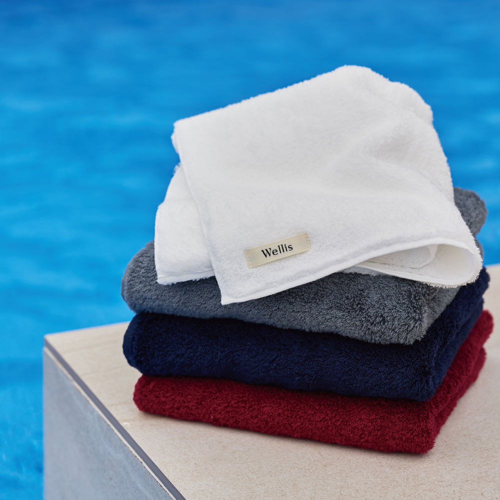 Wellis　バスタオル2枚　フェイスタオル2枚　ランドリーバッグ付き　（009_5138）