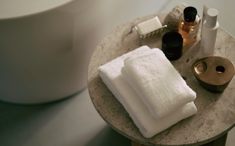 Wellis【極上の肌心地】ウォッシュタオル2枚・フェイスタオル1枚　ギフトセット　ボルドー（009_5039_04）