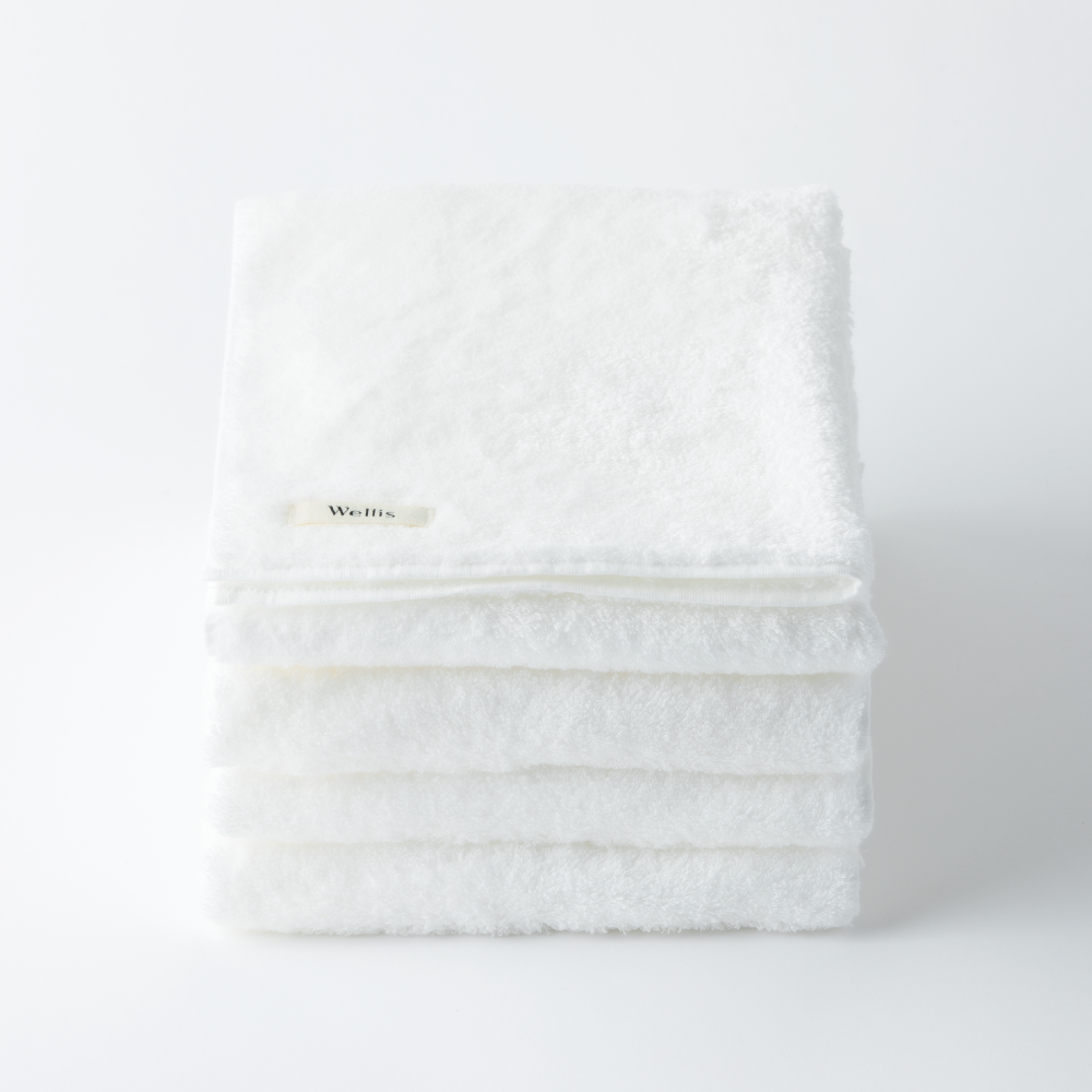 Wellis　バスタオル4枚　フェイスタオル4枚  ナチュラルホワイト　ランドリーバッグ付き　（009_5137_01）