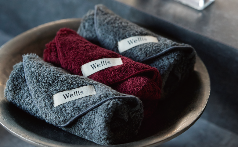 Wellis【極上の肌心地】タオルハンカチ4枚 ボルドー（009_5135）