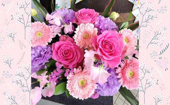 季節のフラワーアレンジメント