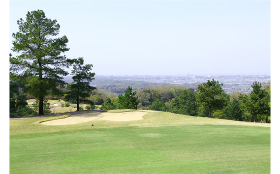 大阪府　グロワールゴルフ倶楽部【平日】セルフ1名様プレー券／昼食付