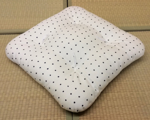 角丸小座布団　白　1枚