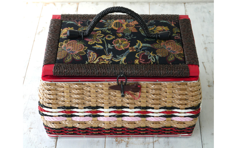 兵庫県産ソーイングバスケット（お裁縫箱）フタ持ち手式（B柄）