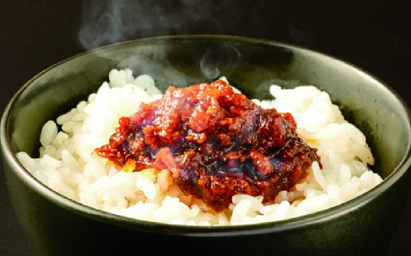 但馬牛の牛すじ煮込みセット