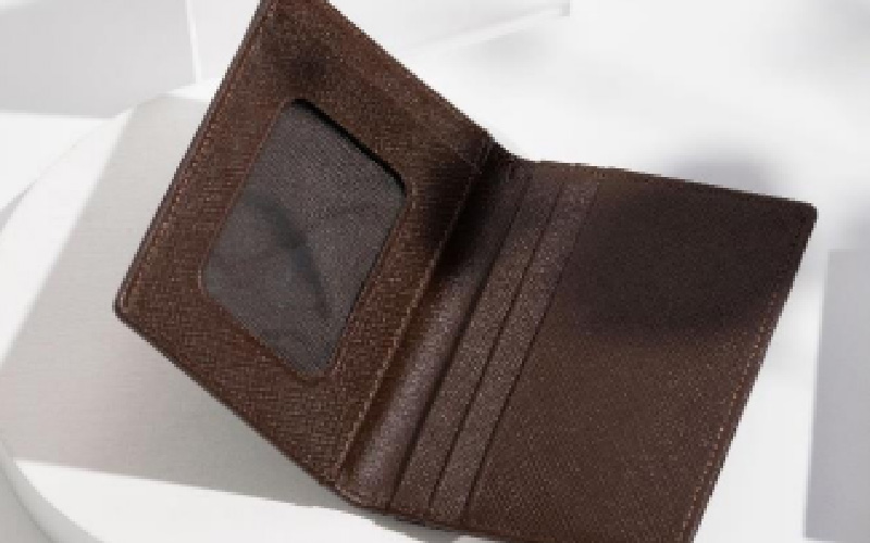 サフィアーノ　ラウンド長財布・パスケースセット　ブラウン