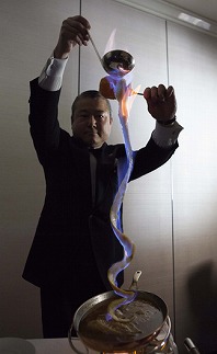 「ホテル ラ・スイート神戸ハーバーランド」「黄綬褒章」受章記念 現代の名工による特別カービングペアディナー