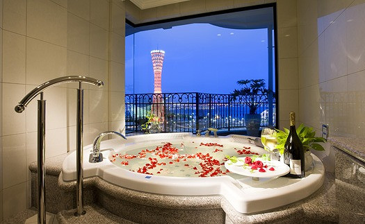 【高島屋選定品】「ホテル ラ・スイート神戸ハーバーランド」ホテルで記念日を スイートアニバーサリーステイプラン