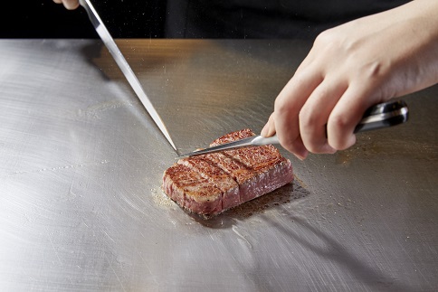 「神戸プレジール本店」の神戸ビーフ鉄板焼ペアディナー券