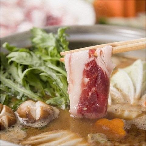 鮮度が命！！秘伝の特製ミソ付き！！美味しい猪肉厳選！！特上ロースぼたん鍋セット