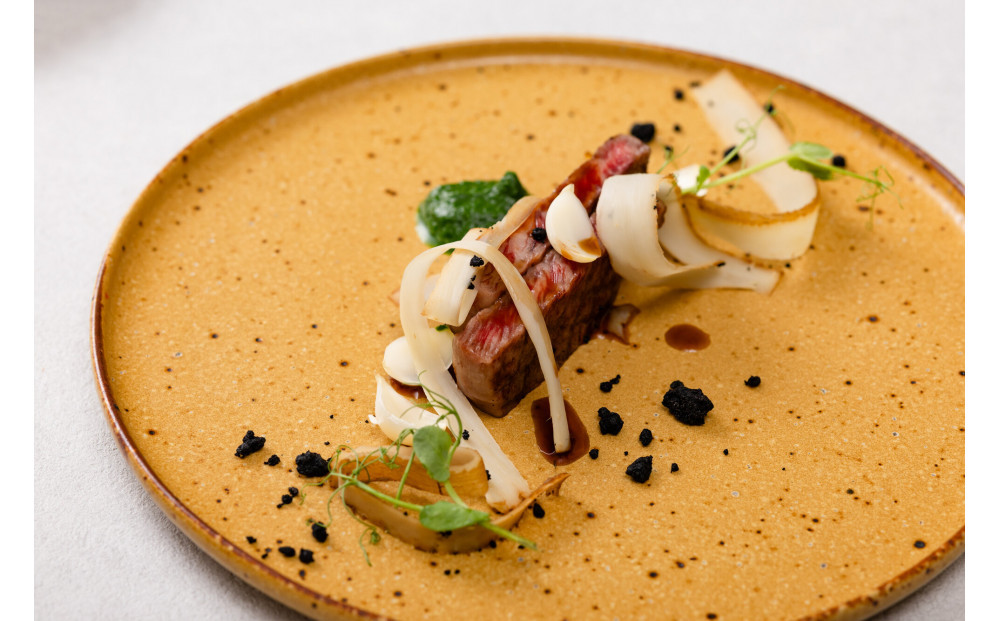 地元食材をスパニッシュイタリアン料理で味わう 『レストラングリルテーブル』ディナーペアチケット