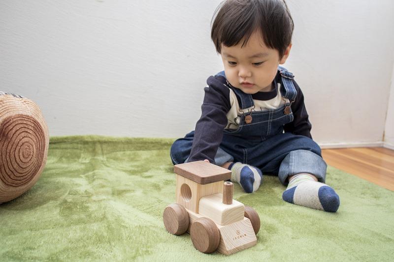 桧のおもちゃ　アイコニー　オルゴールトレイン IKONIH　Music Train