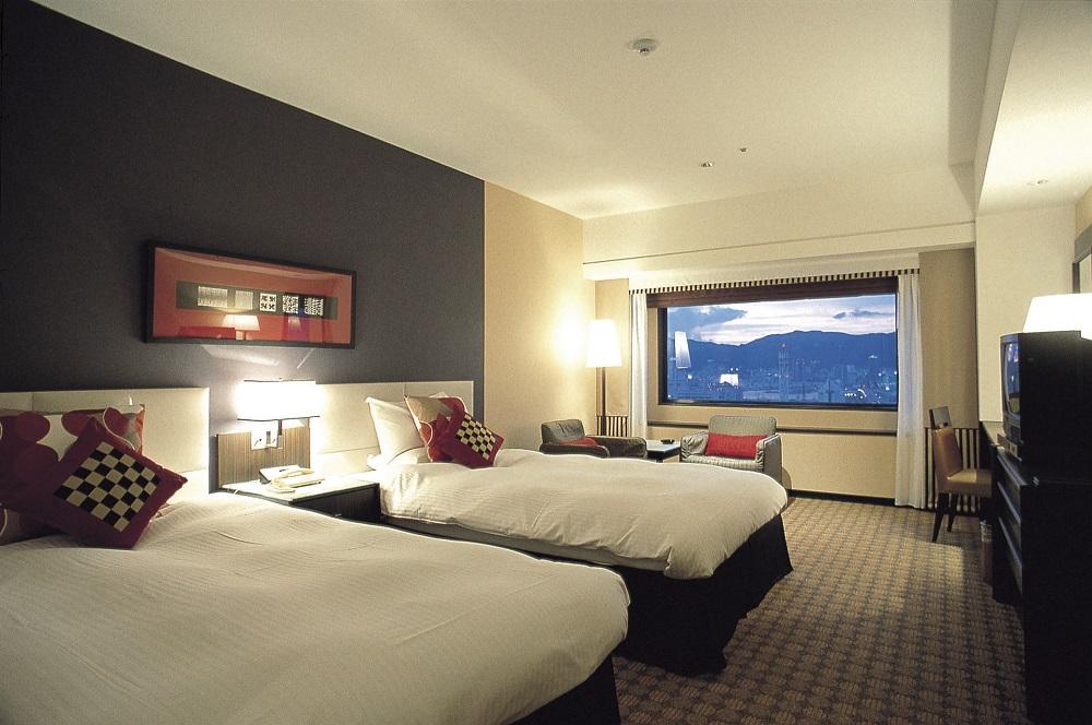 【神戸ポートピアホテル】平休日1泊朝食付 ペア宿泊券《本館ミッドセンチュリーフロア》