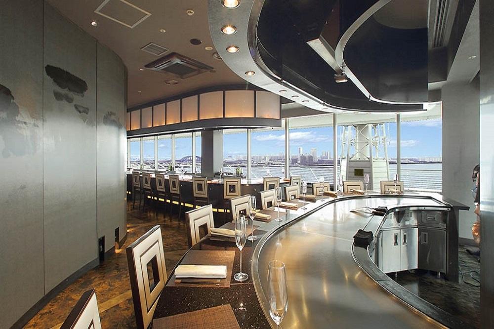 【ステーキハウスオリエンタル（神戸メリケンパークオリエンタルホテル）】ペアディナー食事券《特選黒毛和牛 ステーキディナーコース、ワンドリンク付》