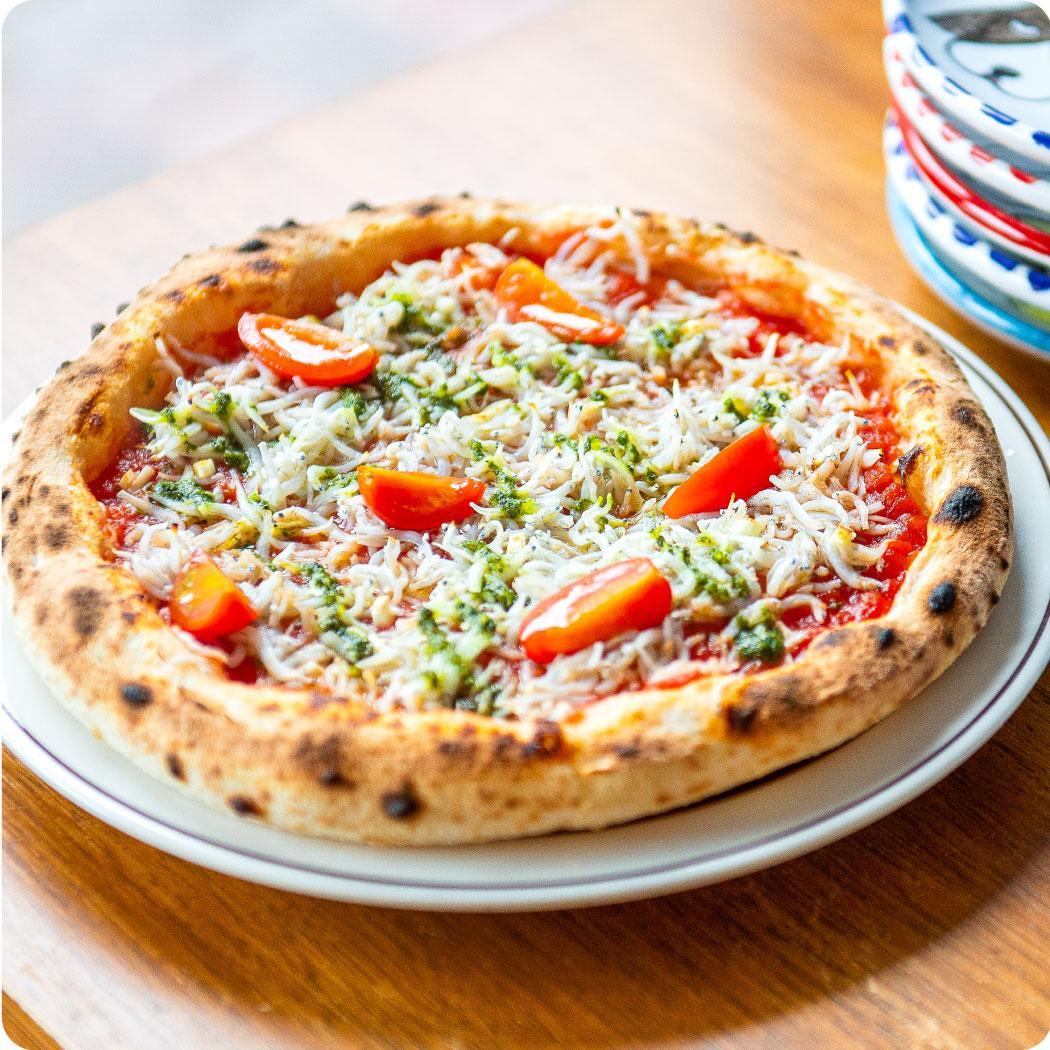 神戸の小さなピザ屋「ピザアキラッチの神戸・海の風ピザ３選」ピザ３枚セット