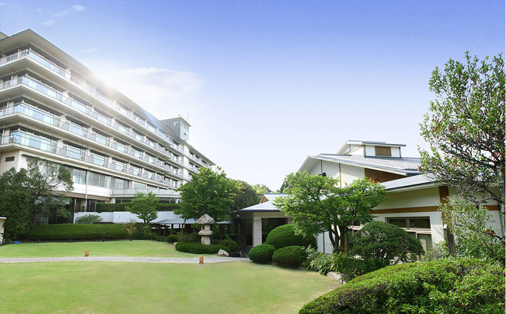 【高島屋選定品】＜兵衛向陽閣＞ ペアご宿泊券－貴賓室「老松の間」で過ごす優雅なひととき