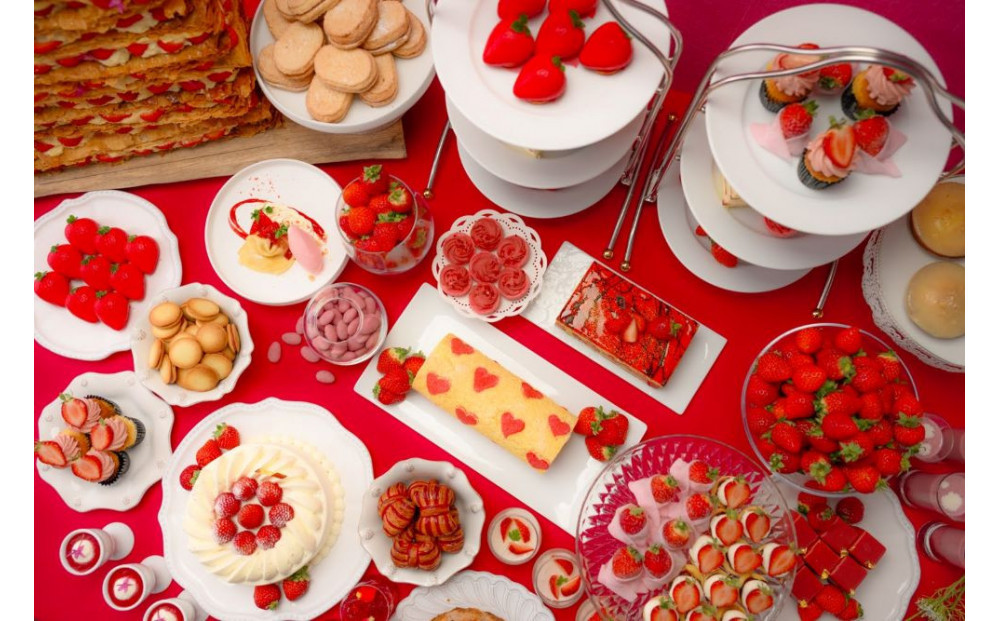 【ダイニング　イグレック（神戸北野ホテル）】ペア食事券《ナイトスイーツビュッフェ》