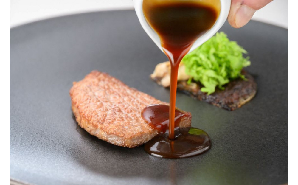 【フレンチレストラン アッシュ（神戸北野ホテル）】ペアディナー食事券《フレンチコース、グラスワイン付》