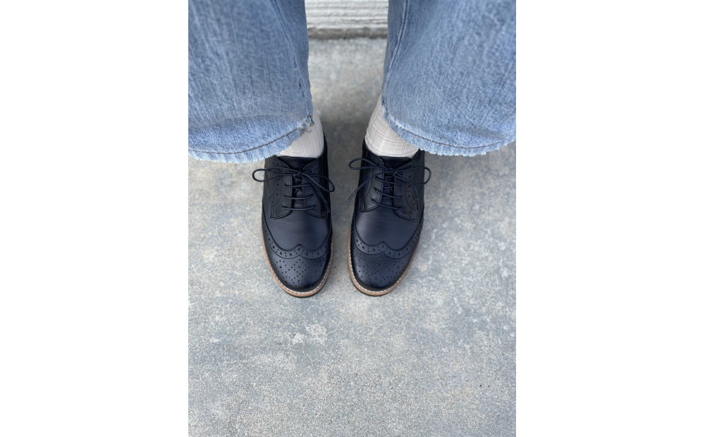 軽量メダリオンシューズ　22.0～24.5cmまで